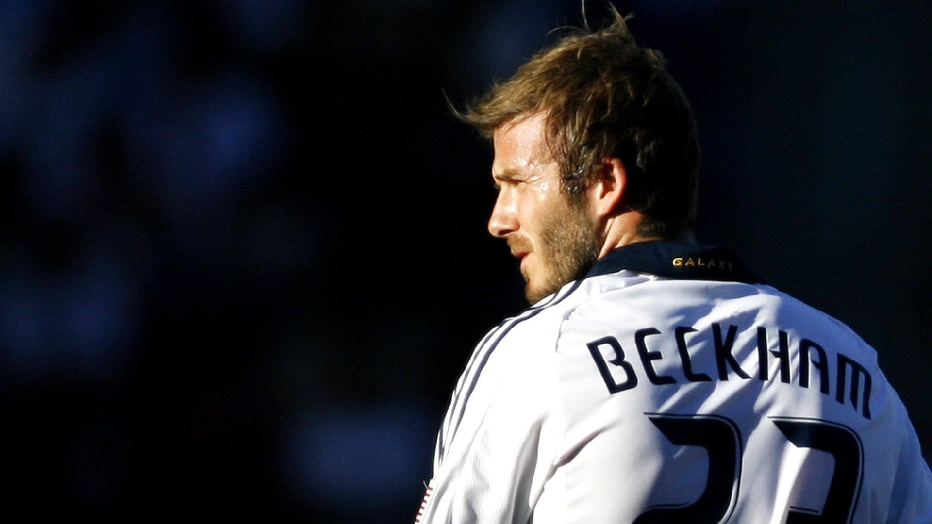 赛季数据可视化报告成为俱乐部战略分析的重要工具，赛事数据分析